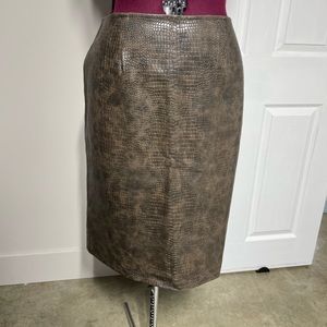 View faux leather crocodile pencil skirt - brown